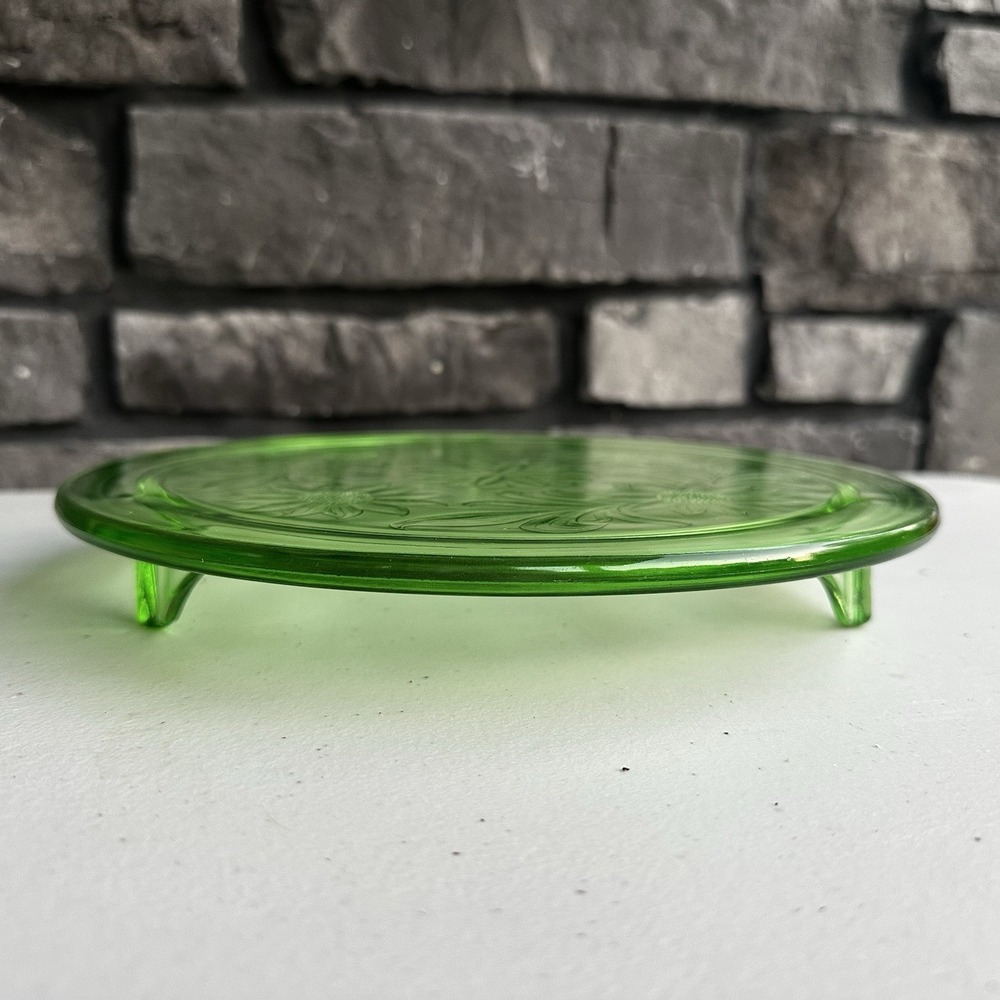 Vintage 1930s Jeannette Glass Green Deprssion Cake Plate Plant Stand Sunflowers